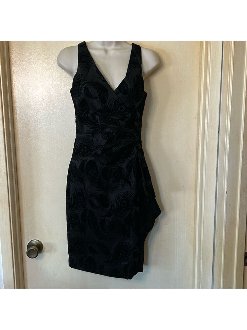 Voodoo Vixen Black flocked feather retro pinup Pinupgirl pencil dress size M